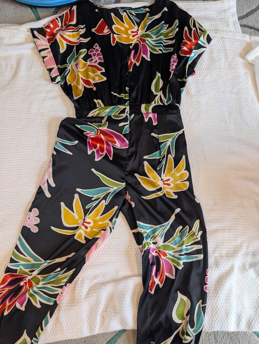 Zara Black Floral V-Neck Short-Sleeve Jumpsuit